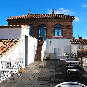 oasis-hostel-toledo.besthotelstoledo.com/
